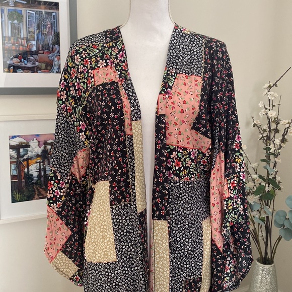 Cream & Rogue - Patchwork Boho Kimono - M/L - Picture 8 of 12